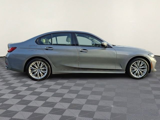 Used 2023 BMW 330i xDrive Sedan w/ Premium Package image 7