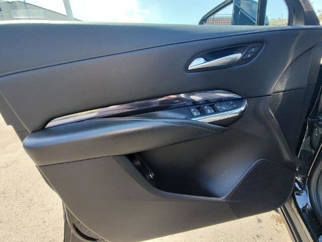 Used 2023 Cadillac XT4 Luxury w/ Cold Weather Package image 21