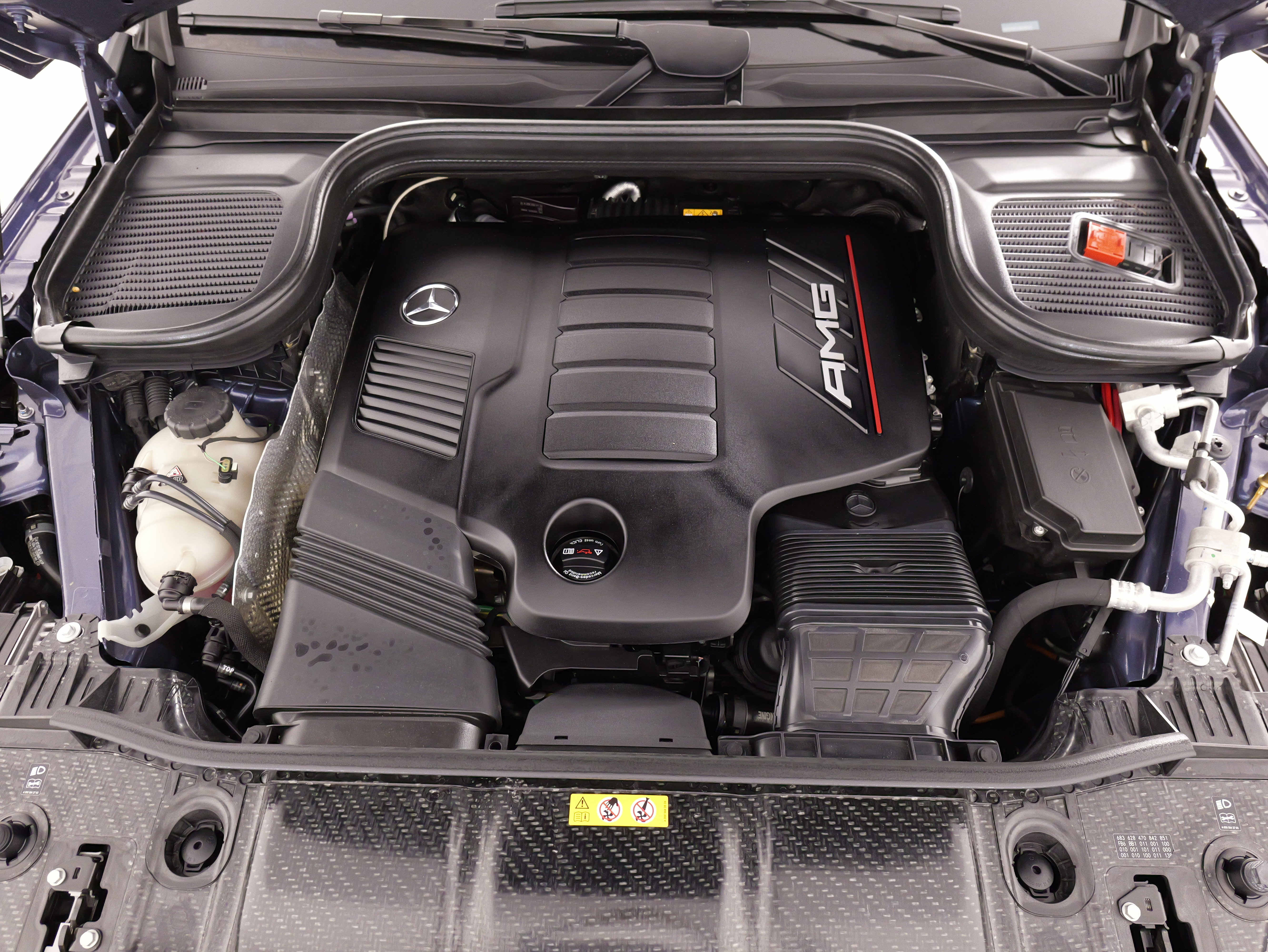 Used 2025 Mercedes-Benz GLE 53 AMG 4MATIC w/ Acoustic Comfort Package image 60