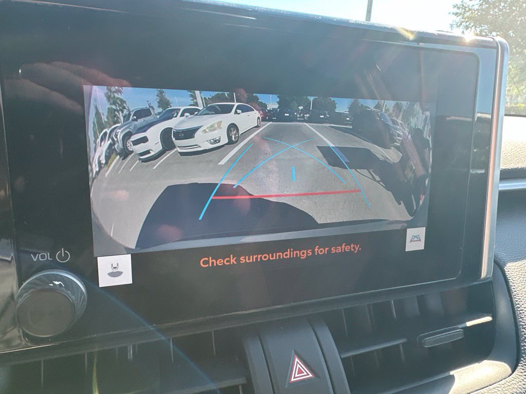 Used 2024 Toyota RAV4 LE AWD/4WD image 18