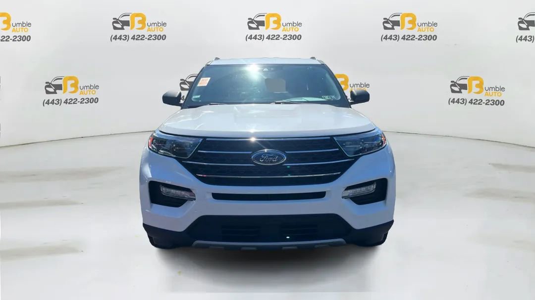 Used 2021 Ford Explorer XLT w/ Equipment Group 202A image 2