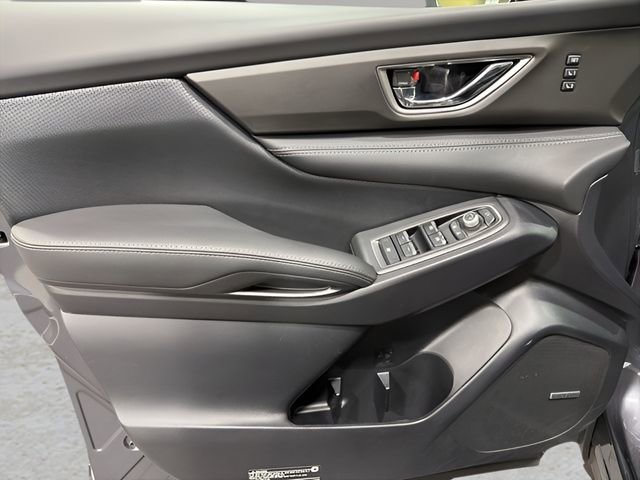 Certified 2025 Subaru Ascent Limited w/ Popular Package #2 image 9