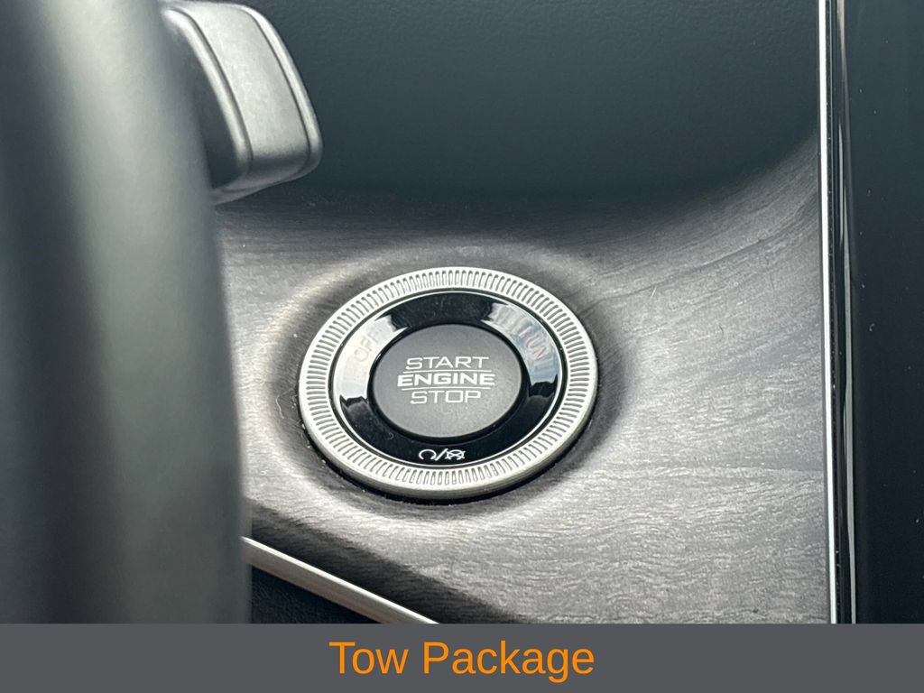 Used 2022 Jeep Grand Cherokee L Limited AWD/4WD image 16