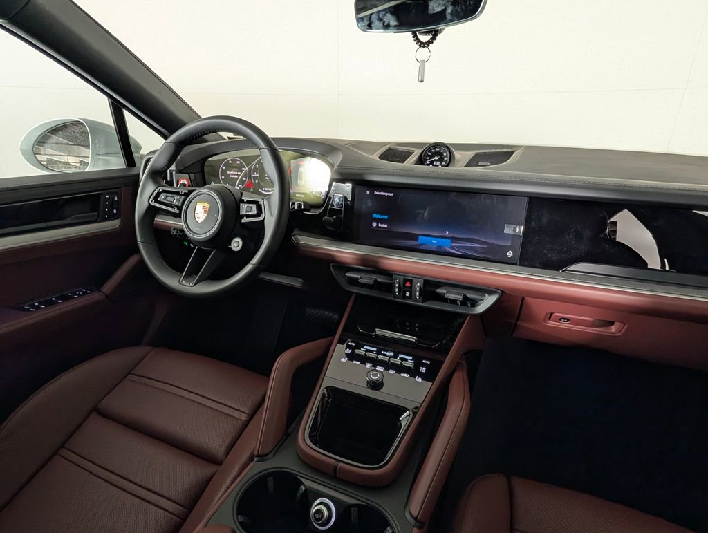 New 2026 Porsche Cayenne Coupe AWD/4WD image 22