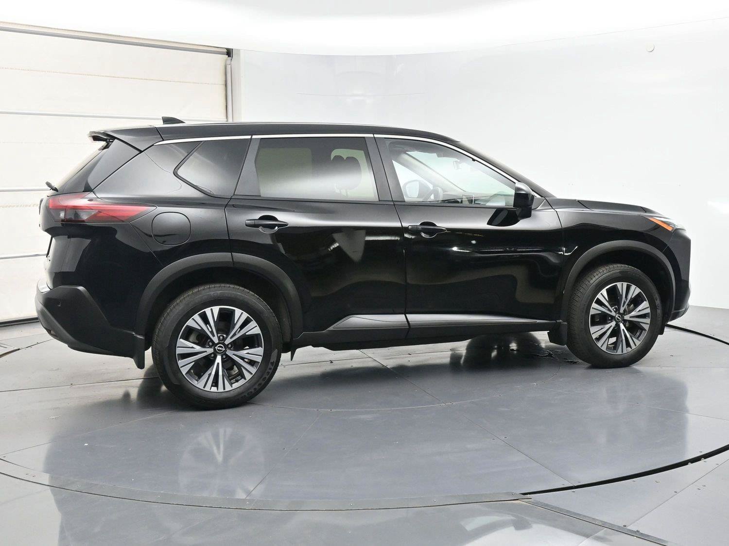Used 2023 Nissan Rogue SV AWD/4WD image 46