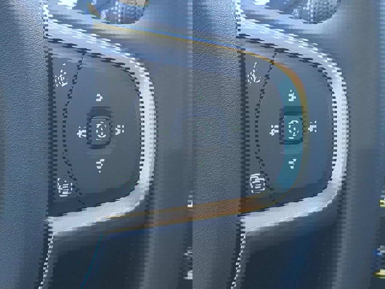 Used 2025 Volvo XC60 T8 Core w/ Protection Package Premier image 24