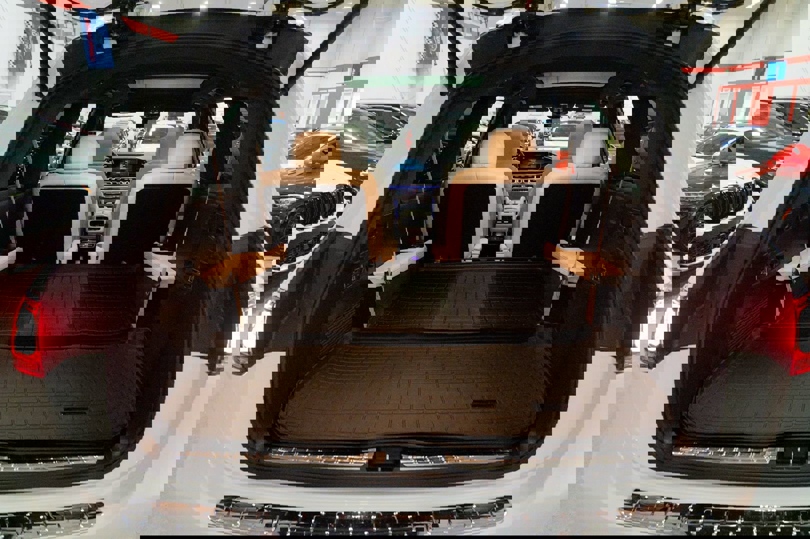 Used 2021 Mercedes-Benz GLS 63 AMG 4MATIC+ SUV image 31