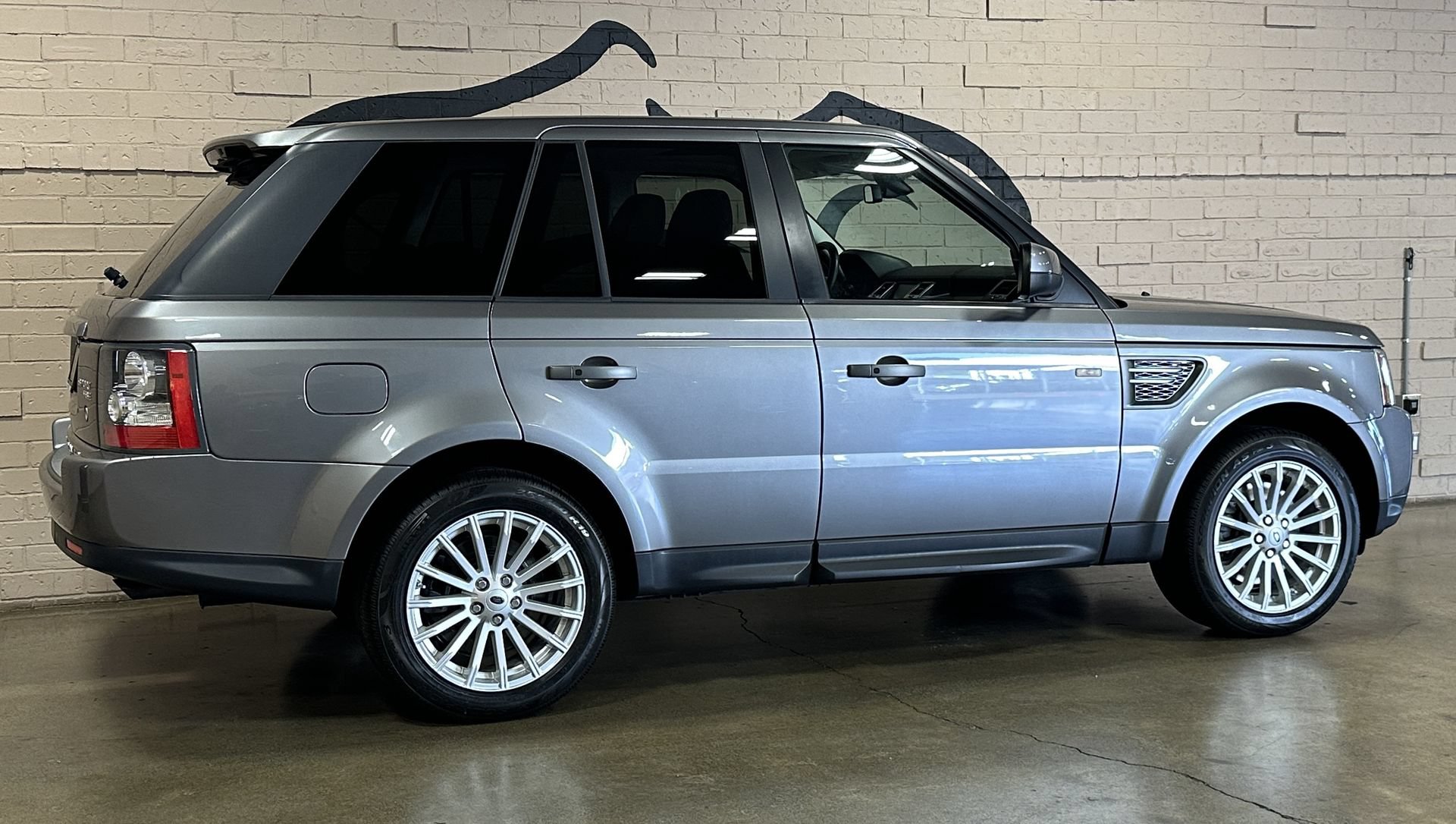 Used 2011 Land Rover Range Rover Sport HSE AWD/4WD image 7
