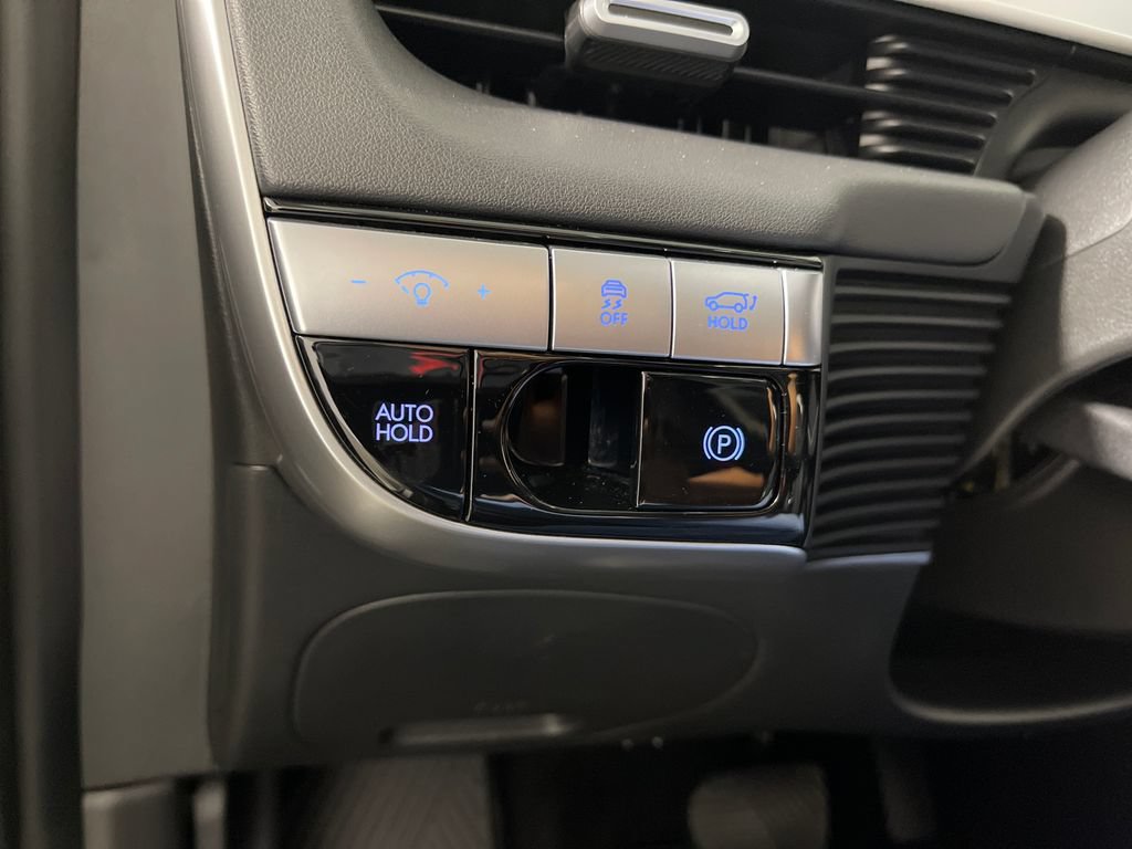 Certified 2024 Hyundai Ioniq 5 Limited RWD image 30