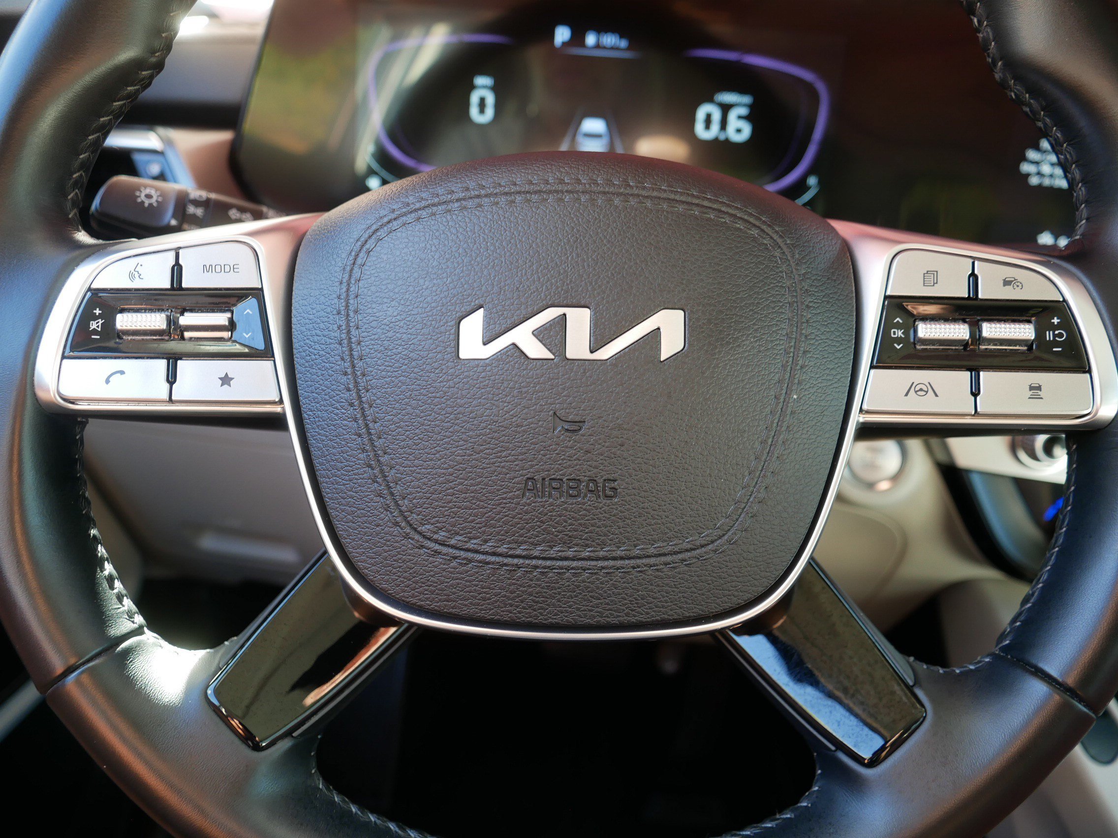 Certified 2024 Kia Telluride S w/ S Sunroof Package AWD/4WD image 25