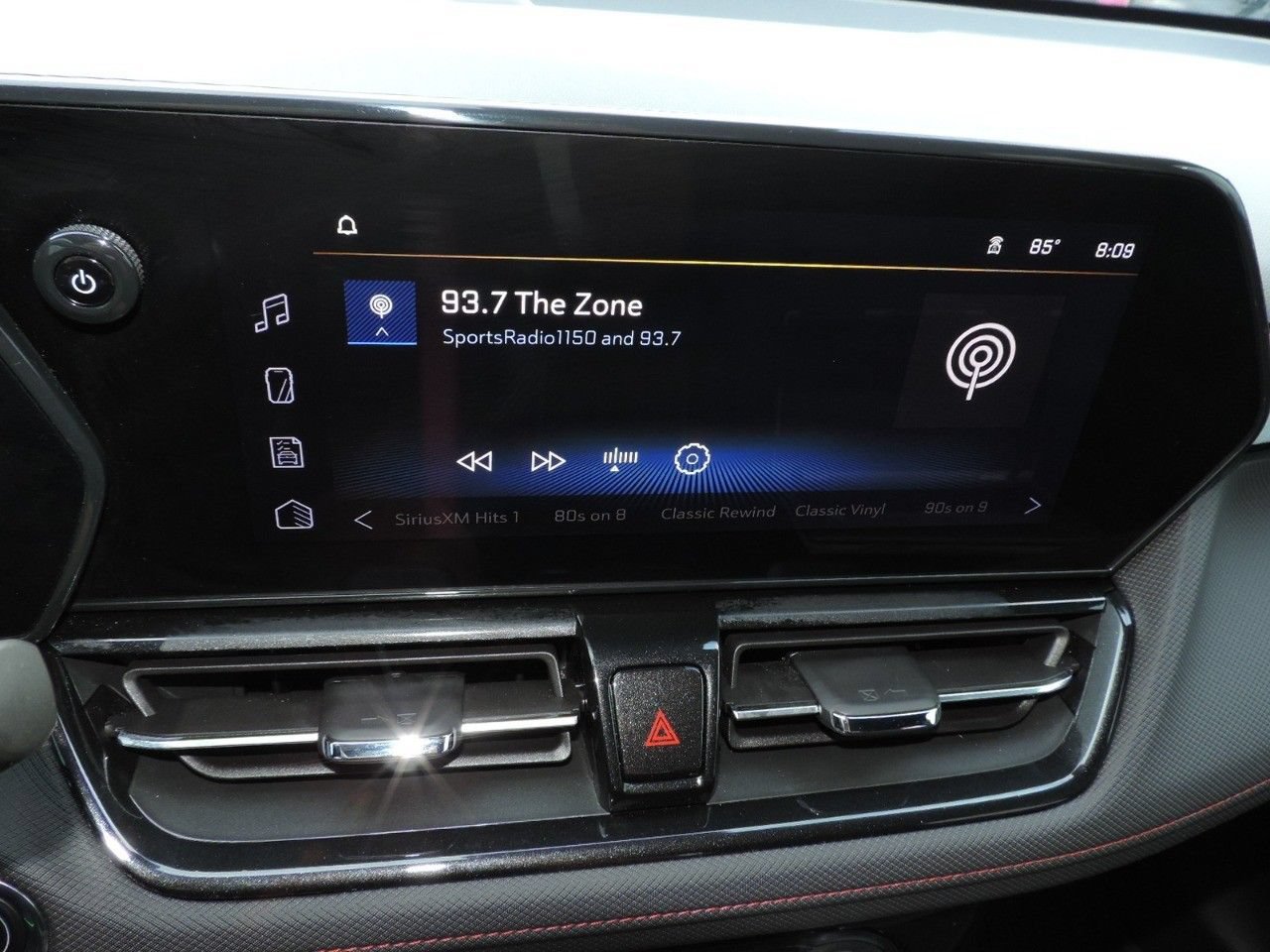 Used 2024 Chevrolet TrailBlazer RS w/ Driver Confidence Package FWD image 23