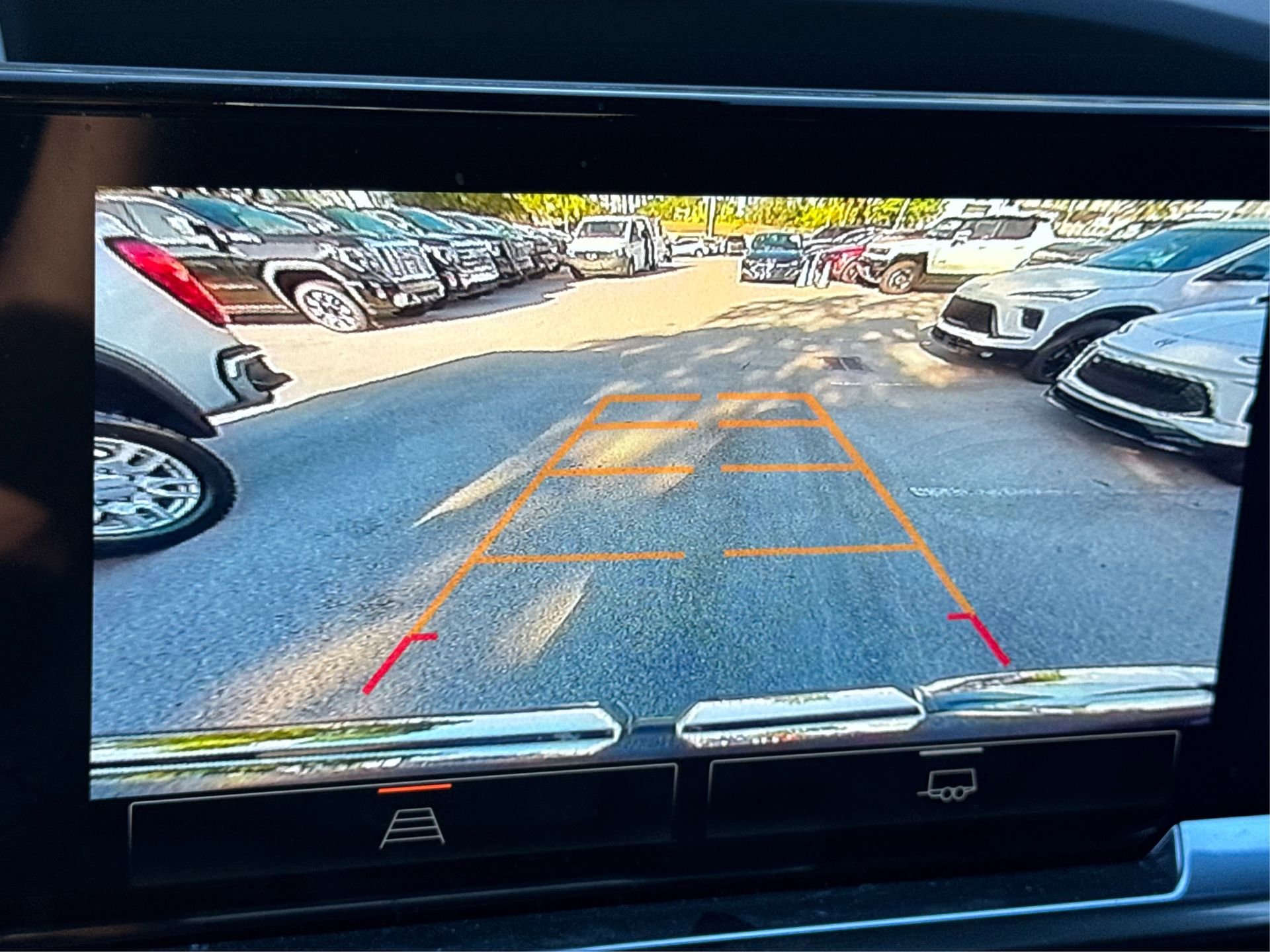 Used 2024 GMC Sierra 1500 Elevation image 29