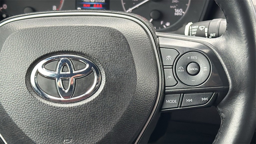 Used 2025 Toyota Corolla SE image 31