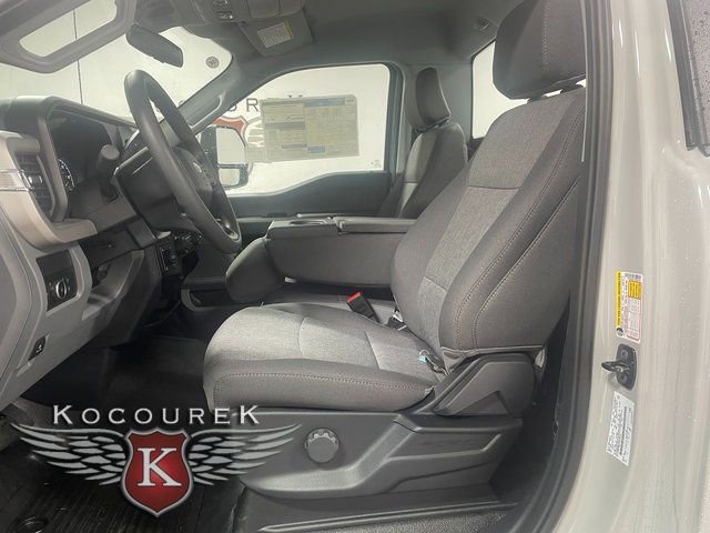 New 2026 Ford F250 XL w/ XL Chrome Package image 11