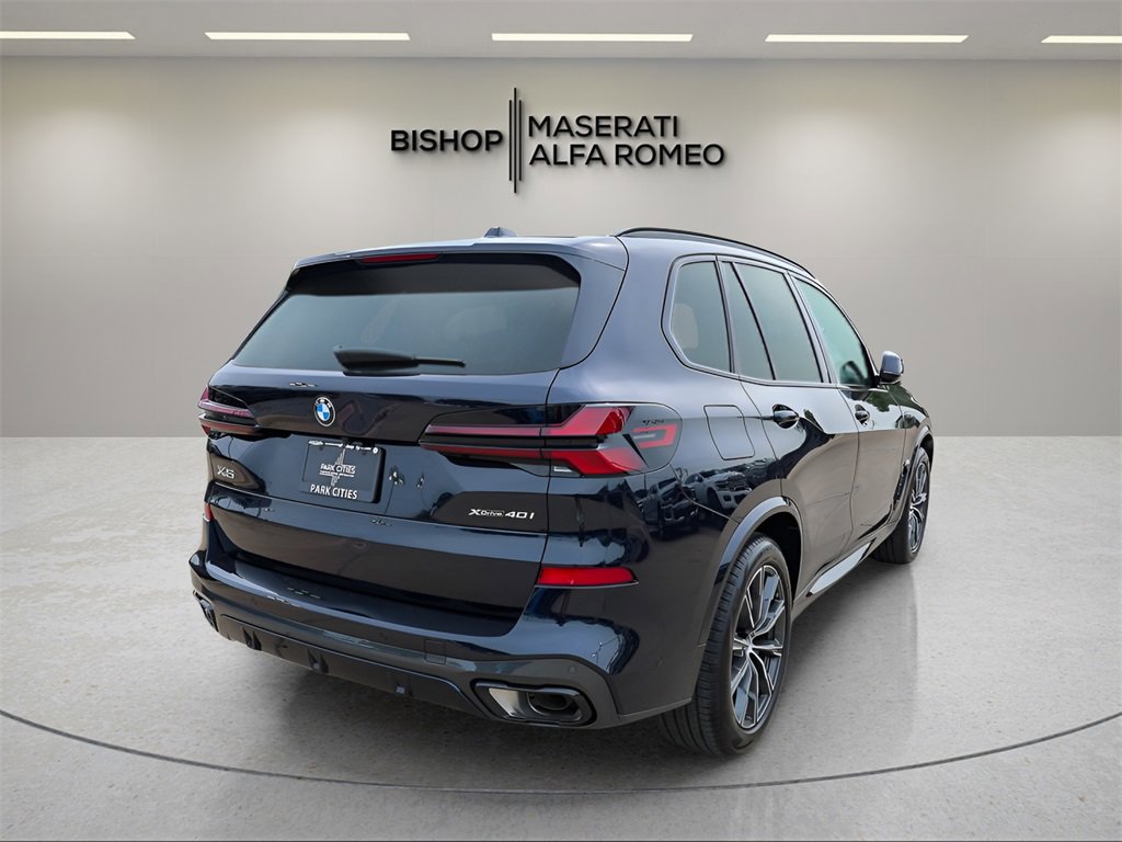 Used 2026 BMW X5 xDrive40i w/ M Sport Package image 3