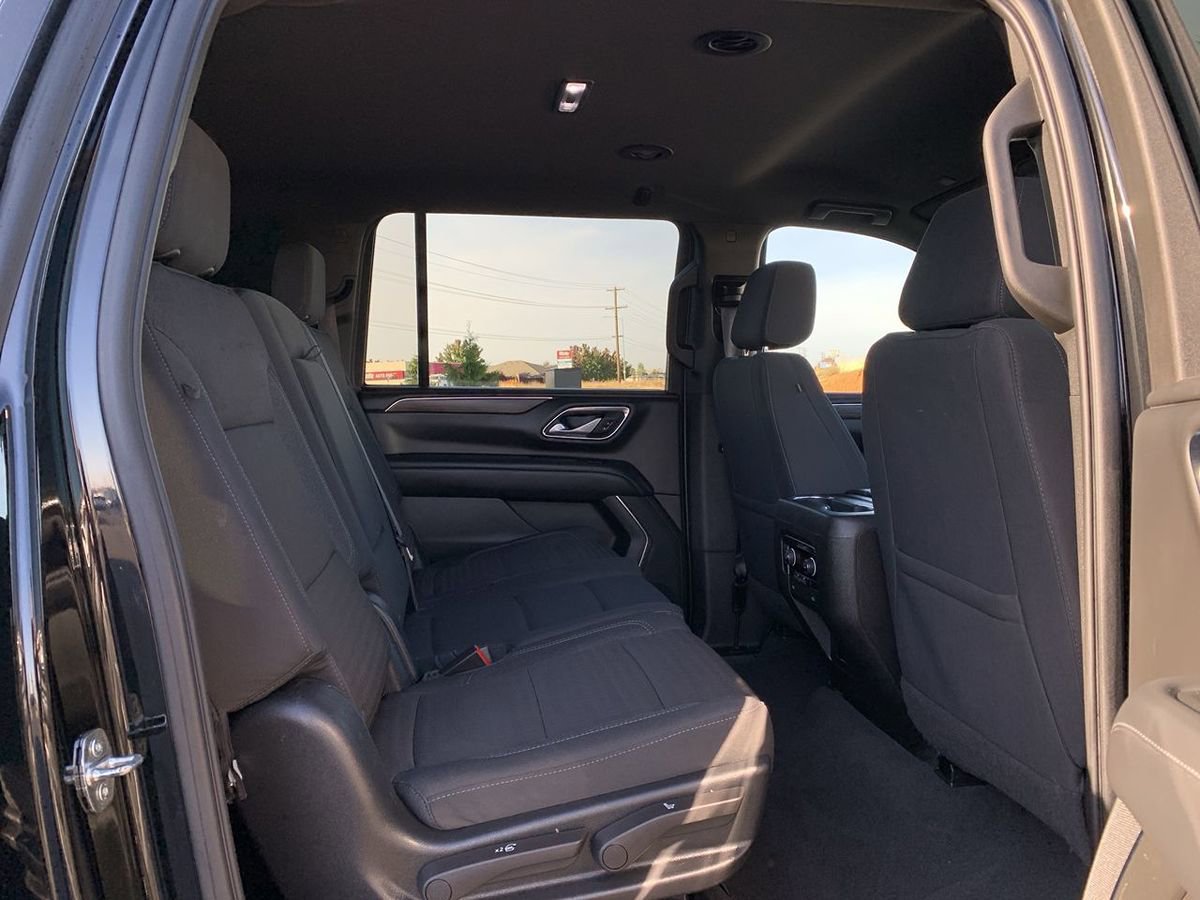 Used 2022 Chevrolet Suburban LS AWD/4WD image 30