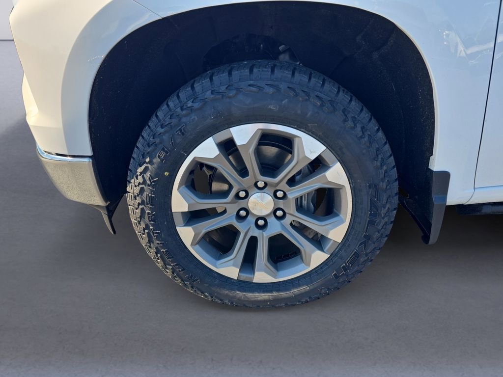Used 2022 Chevrolet Silverado 1500 LTZ image 9