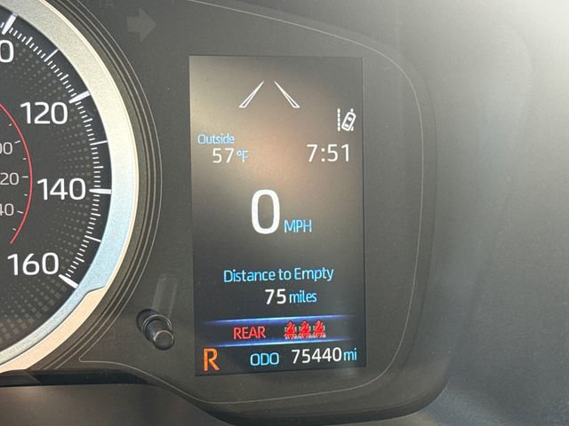 Used 2022 Toyota Corolla Cross L image 30