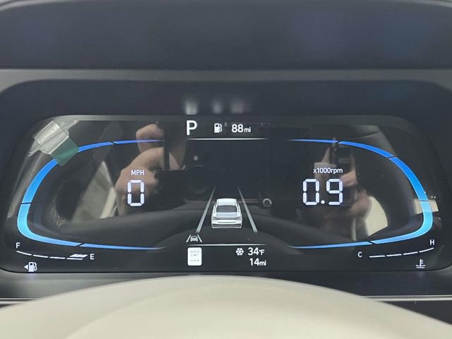 New 2026 Hyundai Elantra Sport FWD image 25