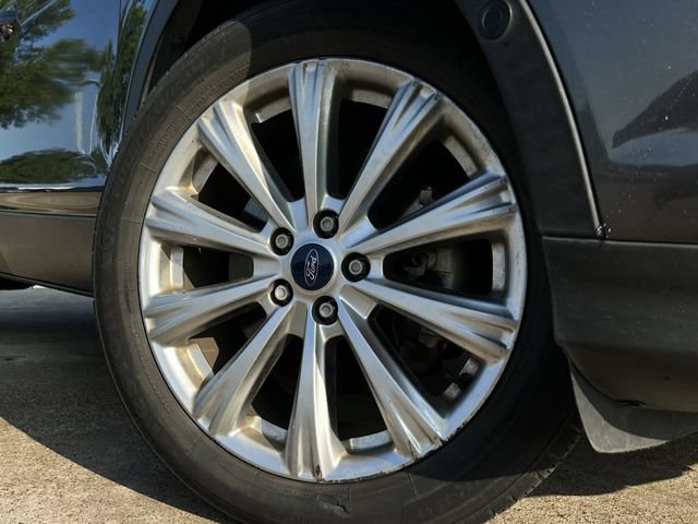 Used 2017 Ford Escape Titanium w/ Equipment Group 301A FWD image 11