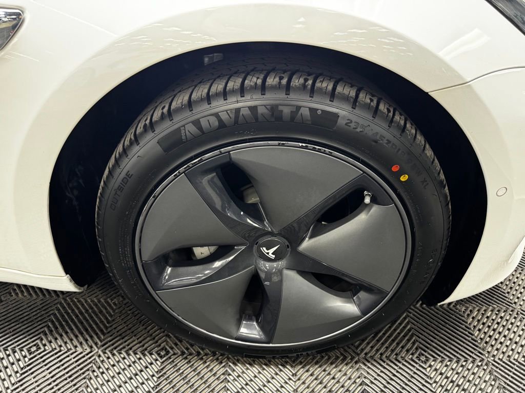 Used 2020 Tesla Model 3 Long Range image 18