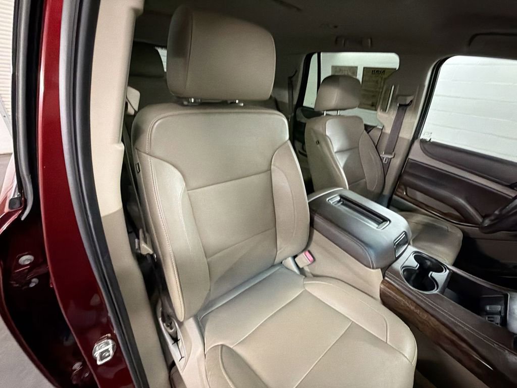 Used 2019 Chevrolet Tahoe LT w/ Luxury Package image 28