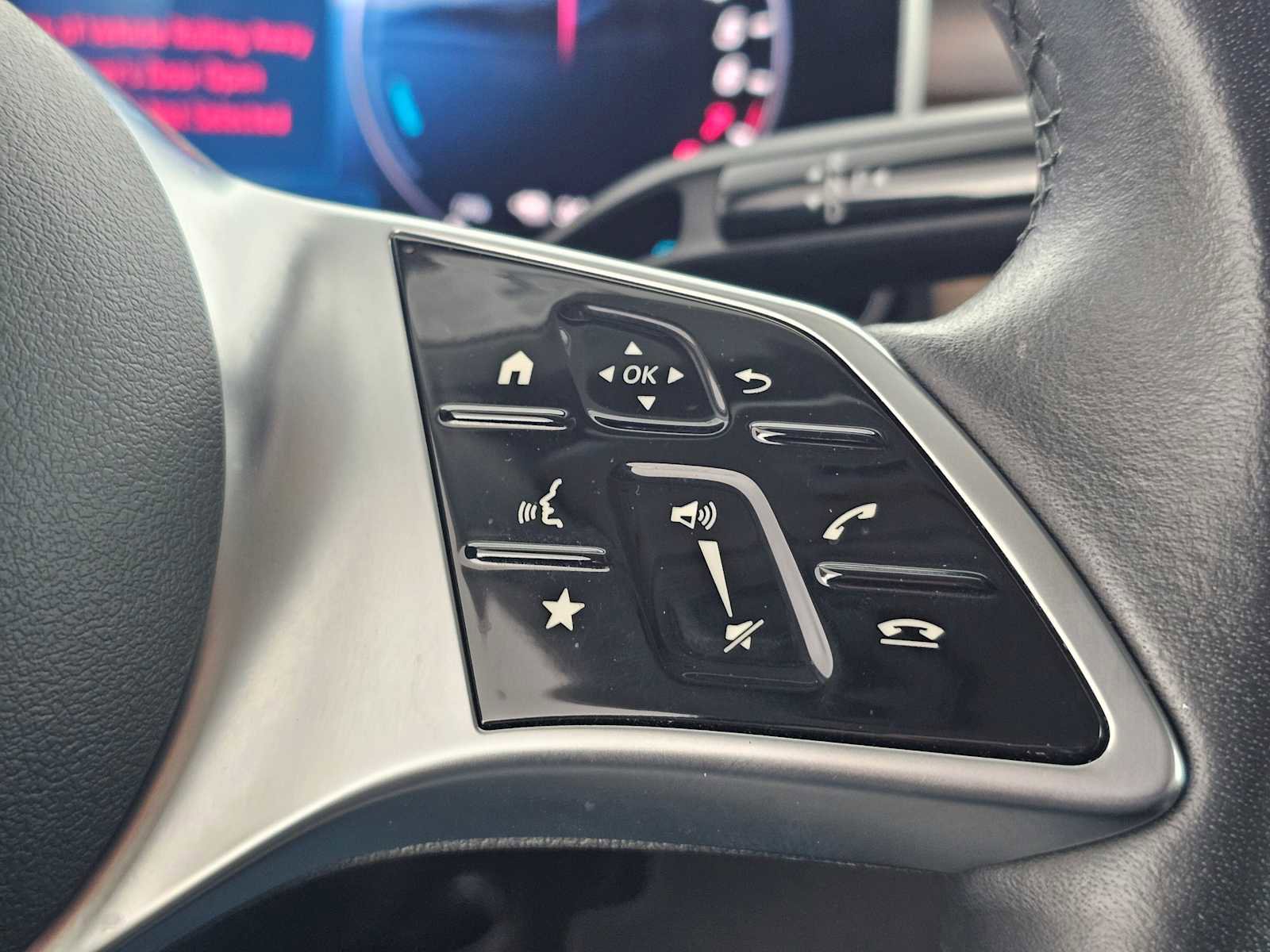 Certified 2025 Mercedes-Benz GLC 350e 4MATIC image 29