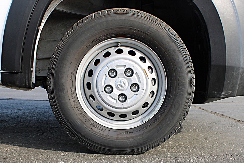 Used 2024 RAM ProMaster 2500 image 29