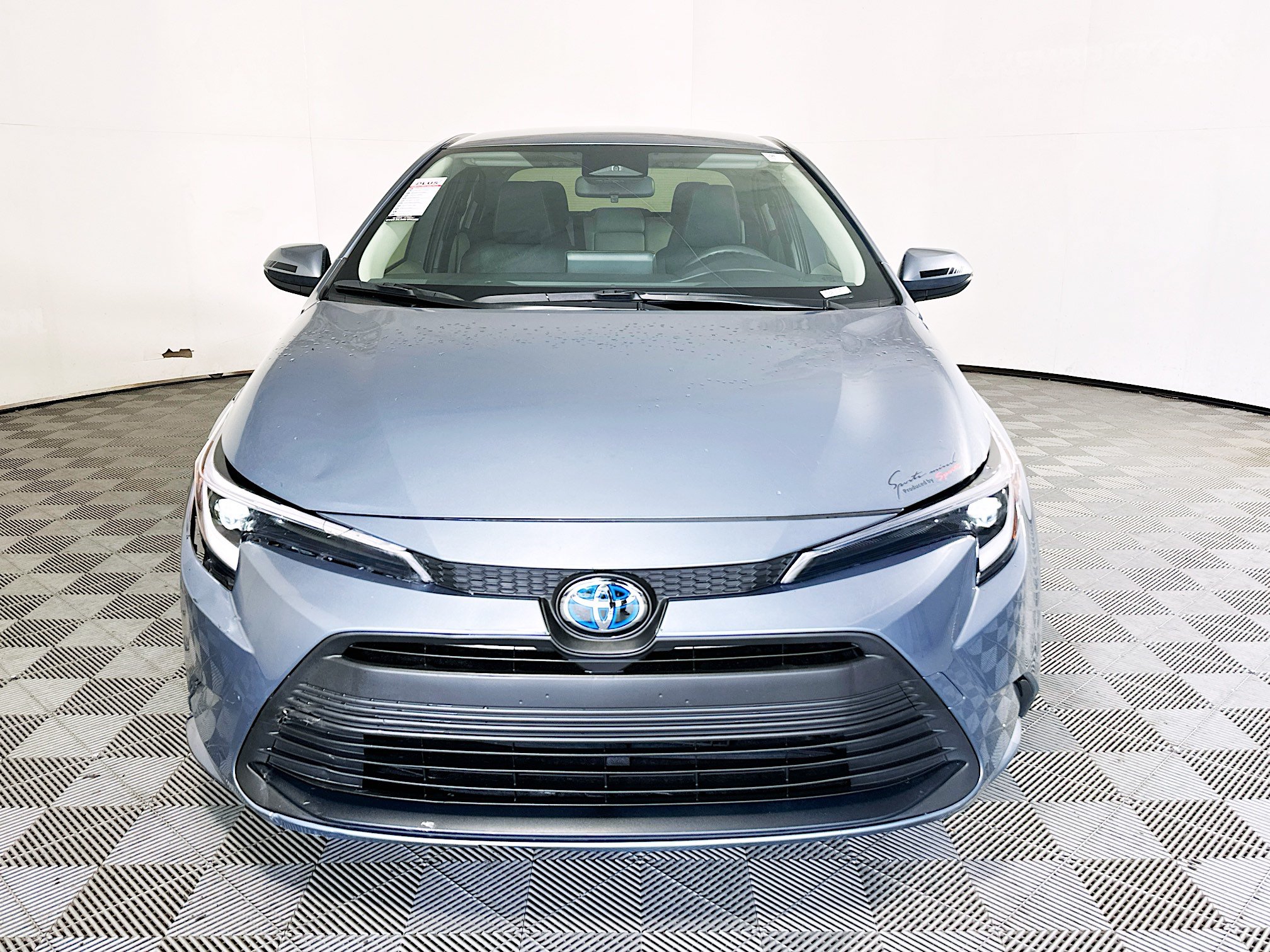 Used 2025 Toyota Corolla LE w/ LE Premium Package FWD image 8