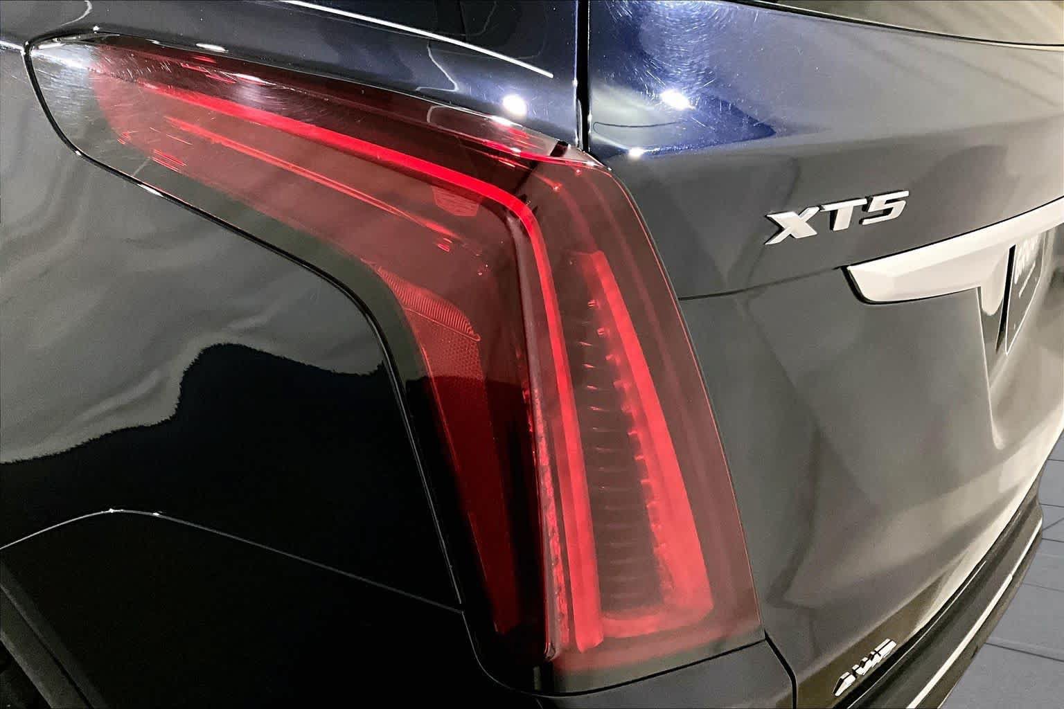 Used 2021 Cadillac XT5 Premium Luxury AWD/4WD image 27