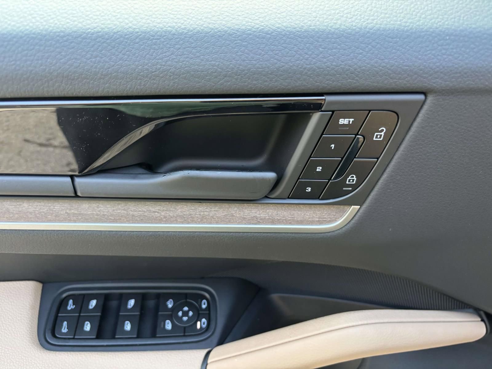 New 2026 Porsche Cayenne S AWD/4WD image 24