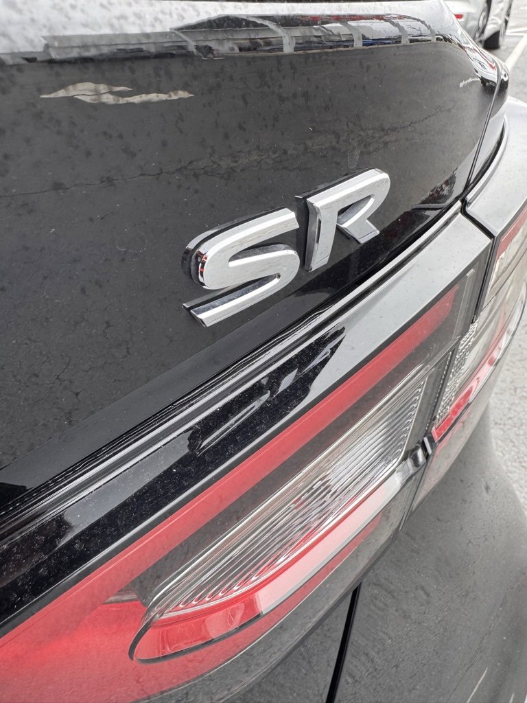 Used 2021 Nissan Maxima SR w/ Sport Mat Group image 9