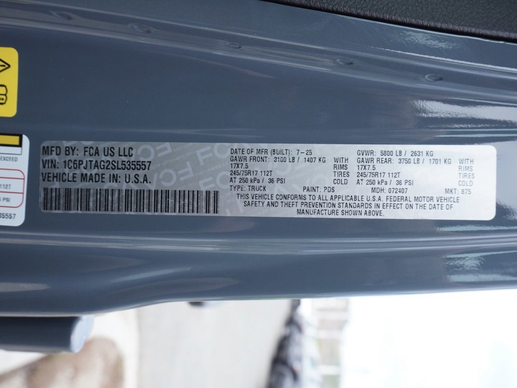 New 2025 Jeep Gladiator Sport S image 29