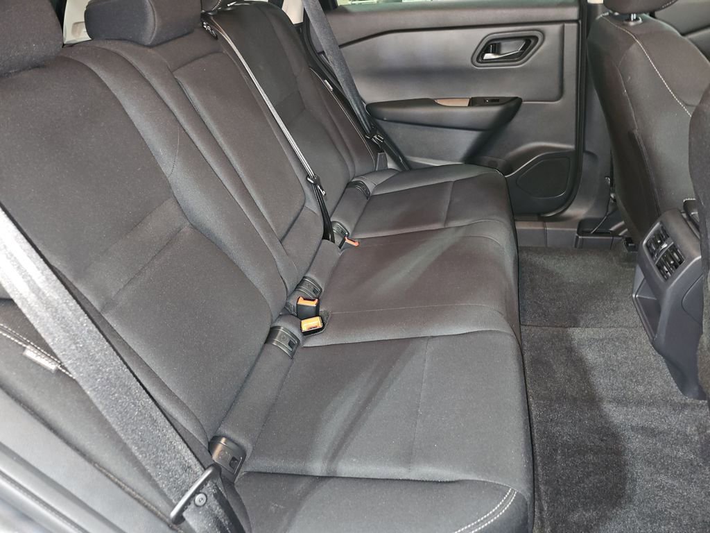 Used 2026 Nissan Rogue S image 21