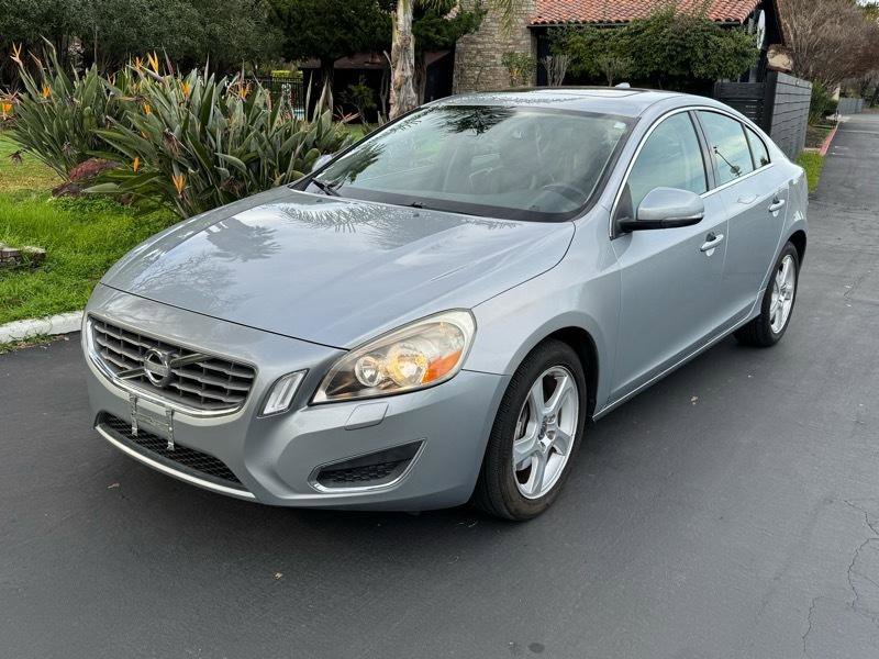 Used 2013 Volvo S60 T5 image 1