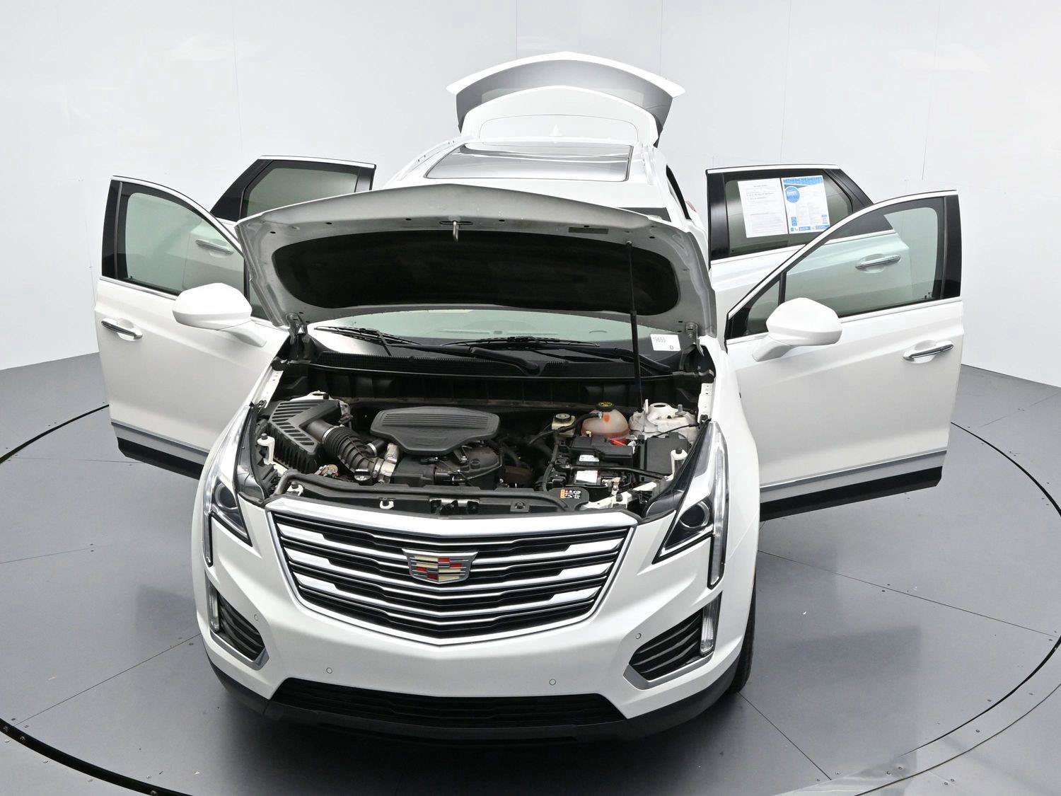 Used 2017 Cadillac XT5 Luxury w/ Driver Awareness Package FWD image 49