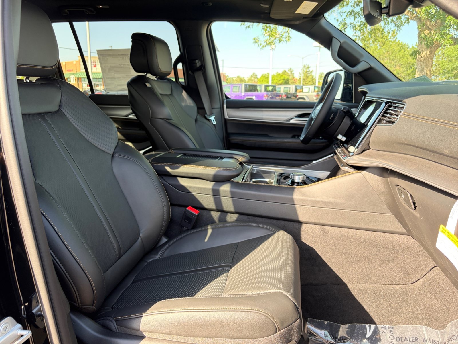 New 2026 Jeep Grand Wagoneer 4WD image 27