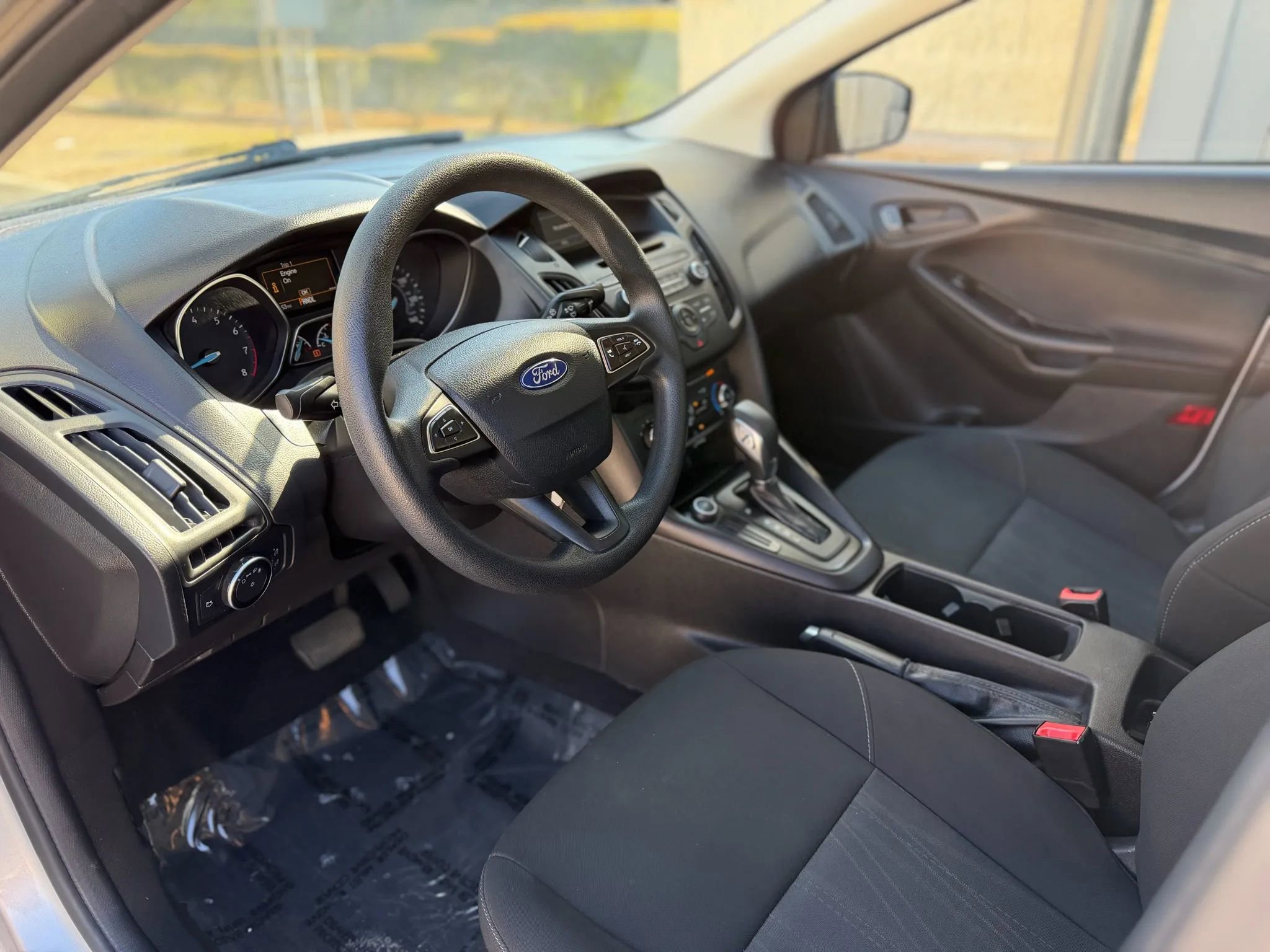Used 2017 Ford Focus S image 9