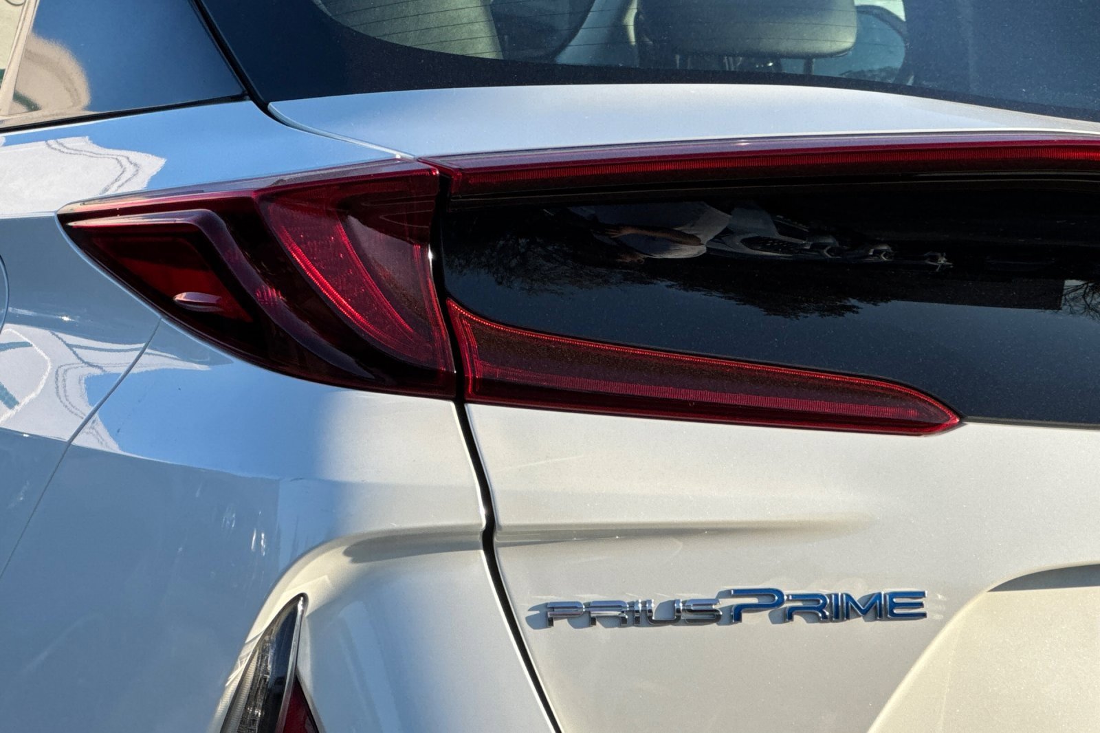 Used 2017 Toyota Prius Prime Advanced image 14