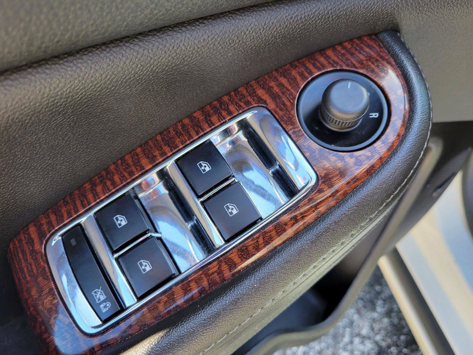 Used 2013 Chevrolet Malibu Eco w/ Leather Package FWD image 8