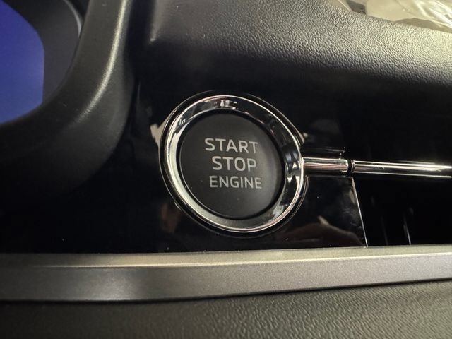 New 2026 Mitsubishi Outlander SEL Black Edition FWD image 11