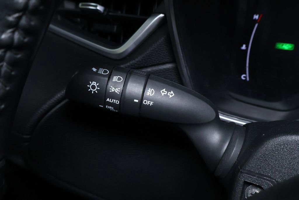 Used 2023 Toyota Corolla Cross XSE w/ Convenience Package image 26