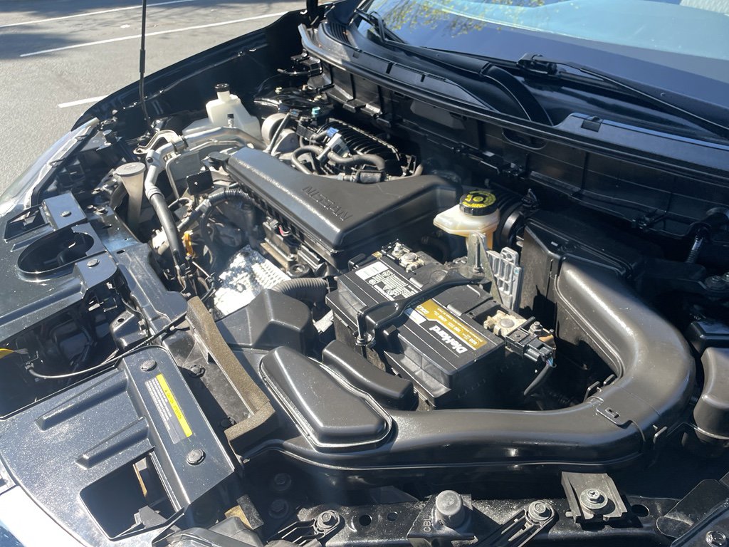 Used 2020 Nissan Rogue SV image 11