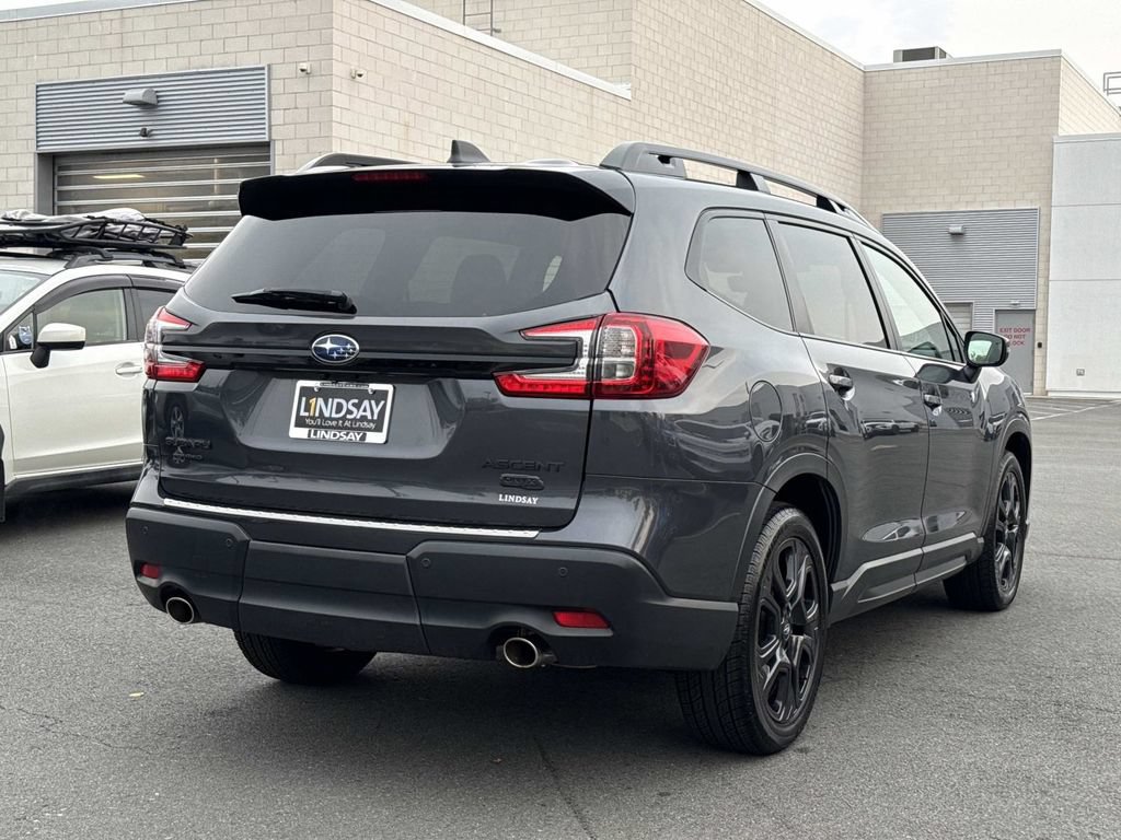 Used 2023 Subaru Ascent Onyx Edition AWD/4WD image 3