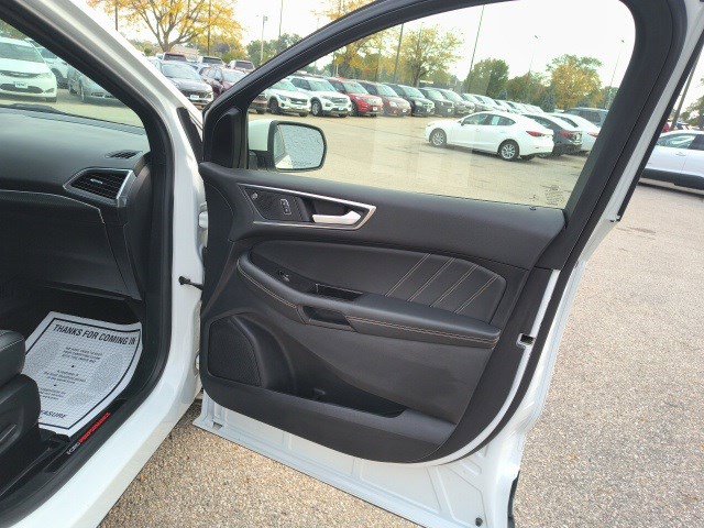 Used 2020 Ford Edge ST w/ Equipment Group 401A image 18