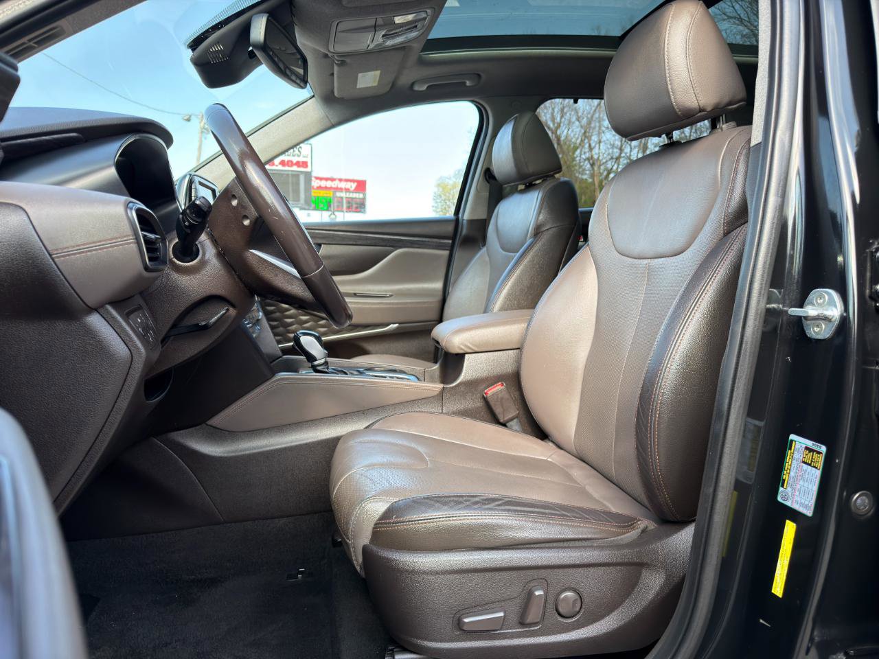 Used 2019 Hyundai Santa Fe Limited AWD/4WD image 9