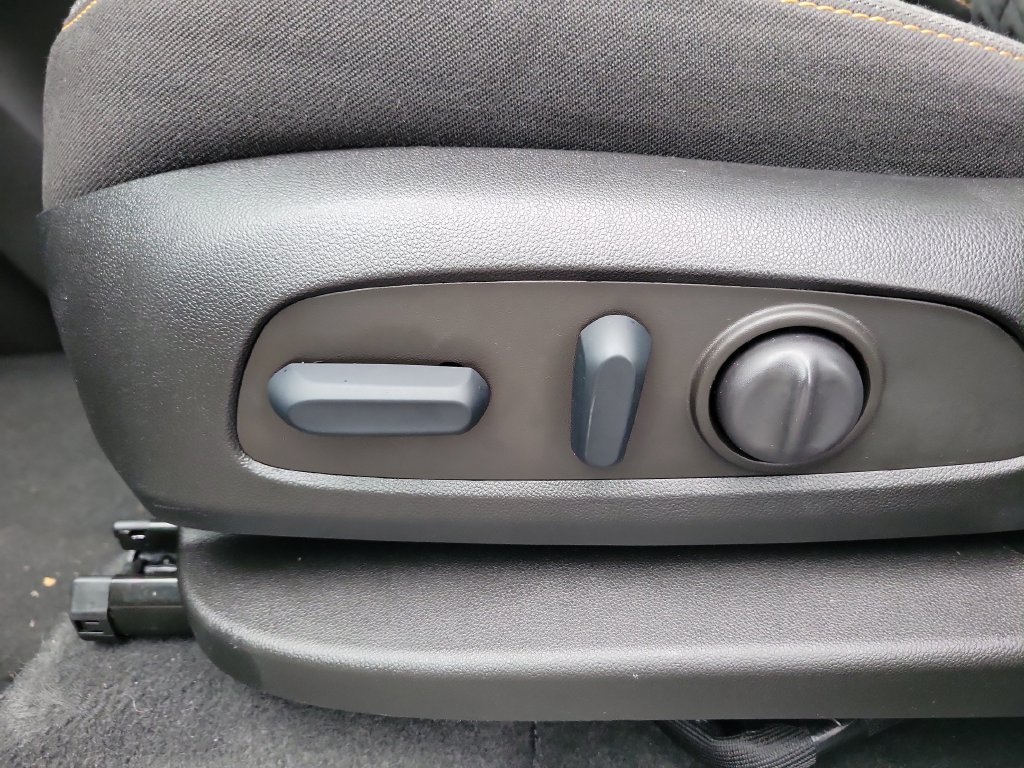 Used 2022 Chevrolet Equinox LT FWD image 23