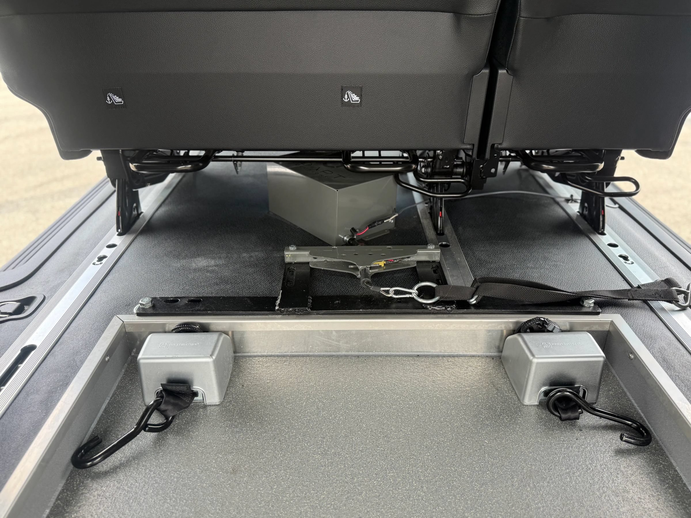 Used 2019 Mercedes-Benz Metris Passenger image 27