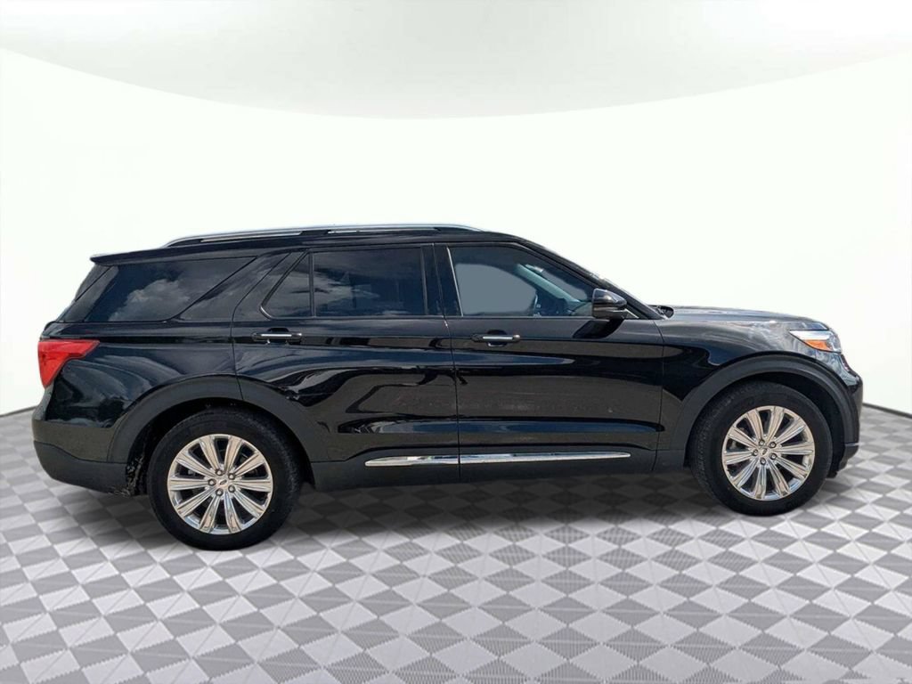 Used 2024 Ford Explorer Limited w/ Limited Technology Package RWD image 2