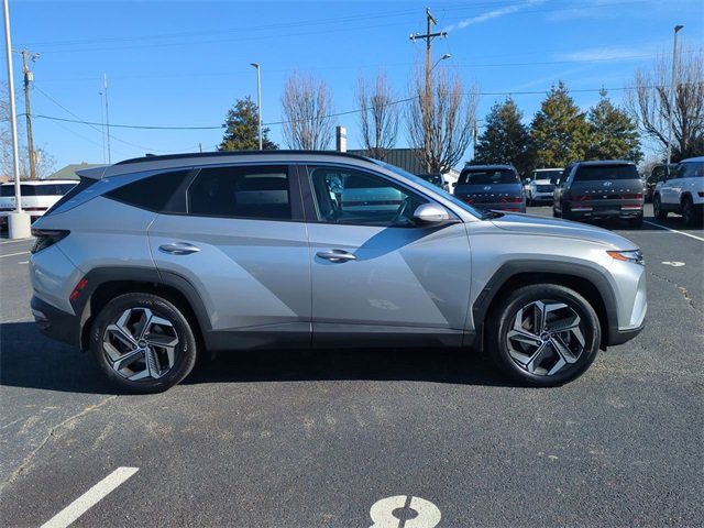 Used 2023 Hyundai Tucson SEL w/ Convenience Package image 3